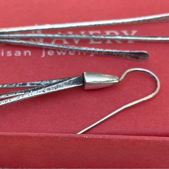 James Avery Hammered crescent dangle earrings - Picture 7 of 10